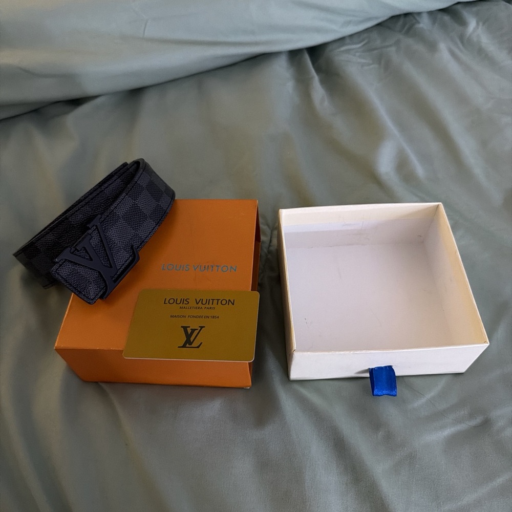 Louis Vuitton Black Belt with Box